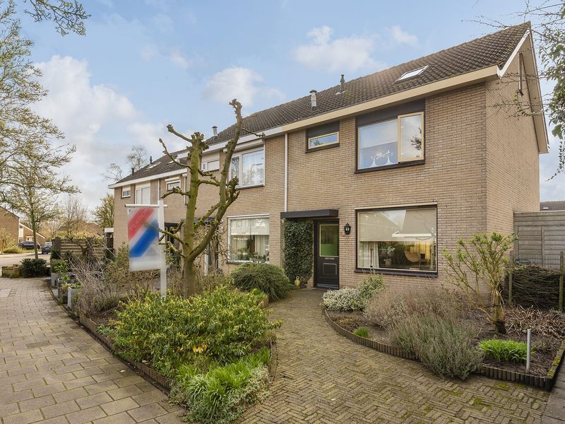 Wilgestraat 2, 's-Gravenpolder