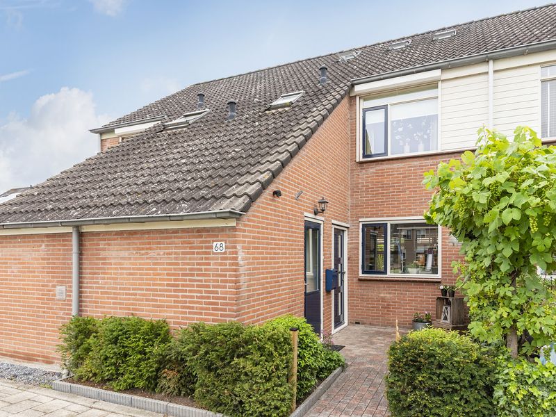 Prunusstraat 68, 's-Gravenpolder