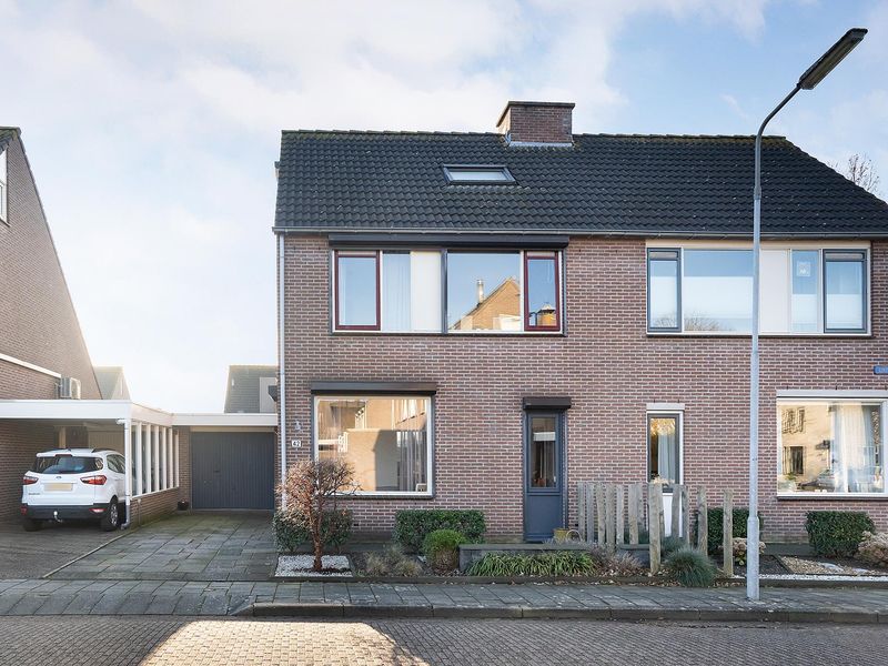 Lijsterbesstraat 42, Goes