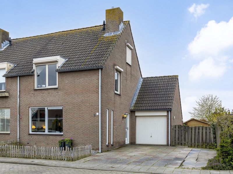 Ploegstraat 2, 'S-HEER ABTSKERKE