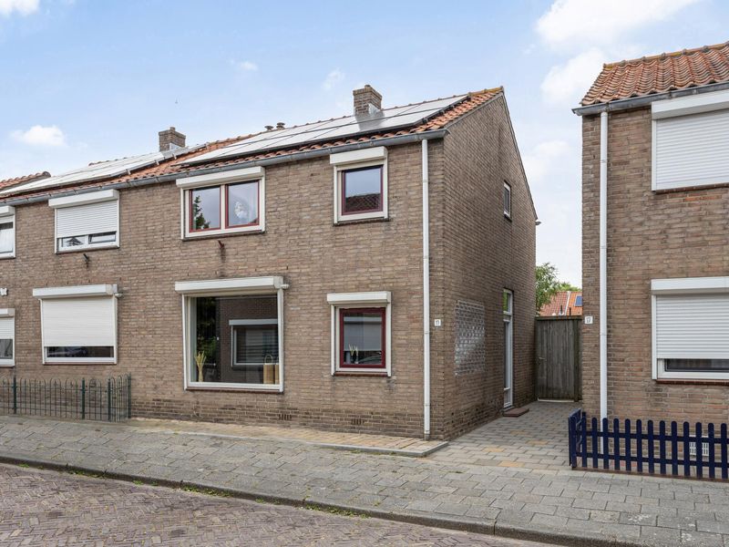 van Tienhovenstraat 19, YERSEKE