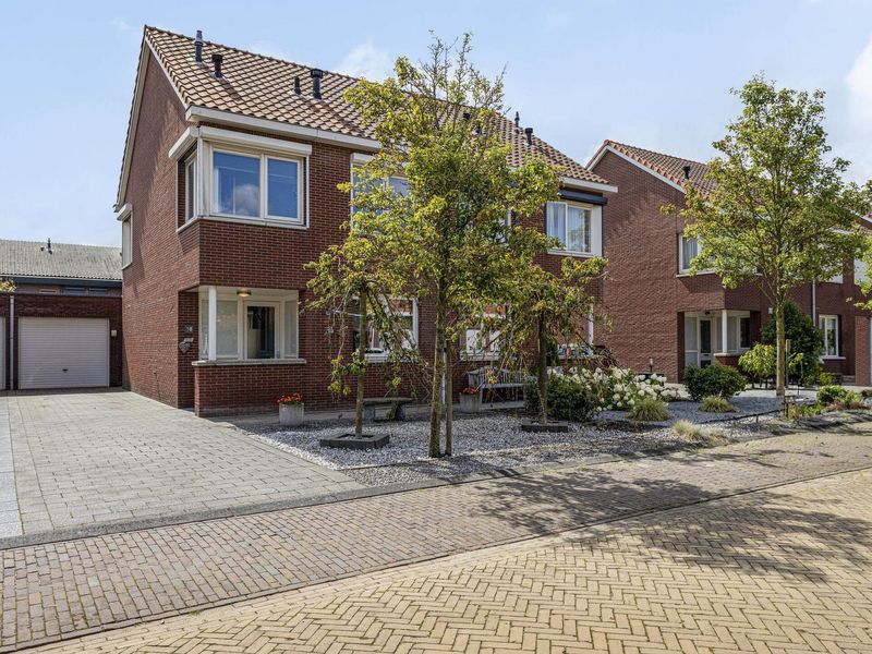 Paardebloemstraat 18, HEINKENSZAND