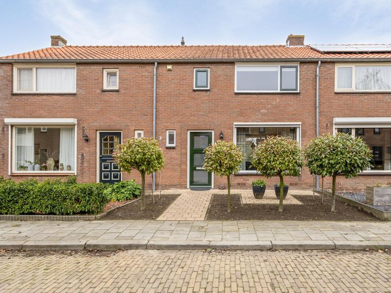 Ambachtsstraat 27, 'S-GRAVENPOLDER