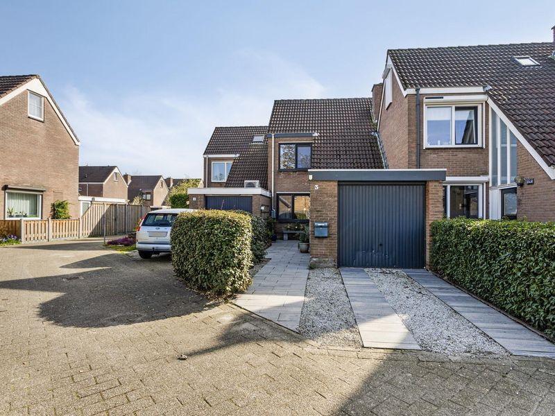 Simone Veilhof 3, GOES
