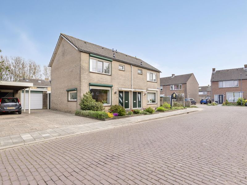 Rembrandtstraat 27, HEINKENSZAND