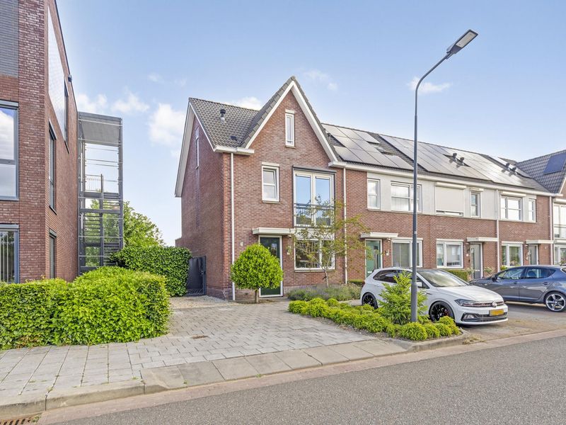 Land van Straub 32, GOES