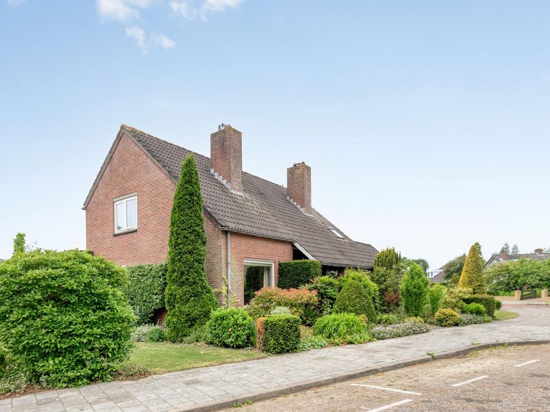Schalklaan 1, KLOETINGE