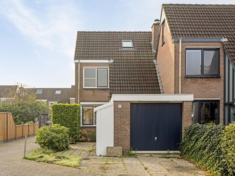 Simone Veilhof 4, GOES