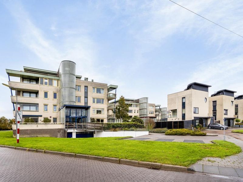 Weegbreepad 22, GOES