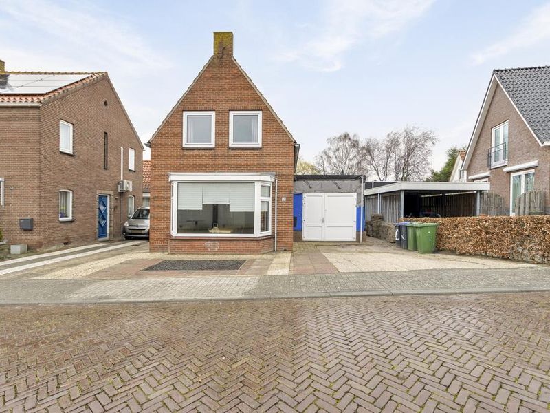 Kerkeboomgaardstraat 2, KWADENDAMME