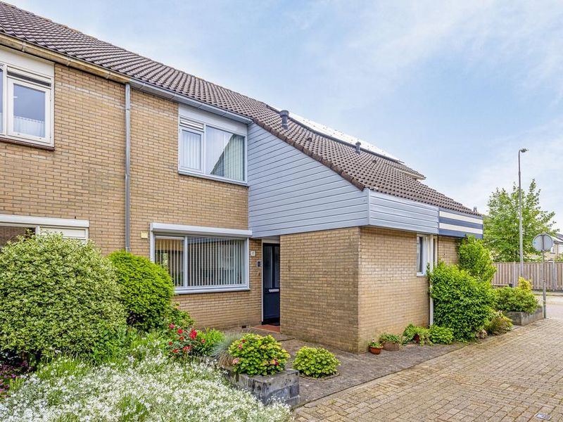 Papisland 17, MIDDELBURG