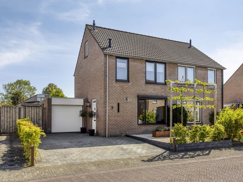 Etty Hillesumlaan 7, KLOETINGE