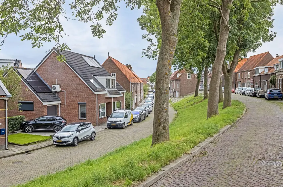 Molendijk 83