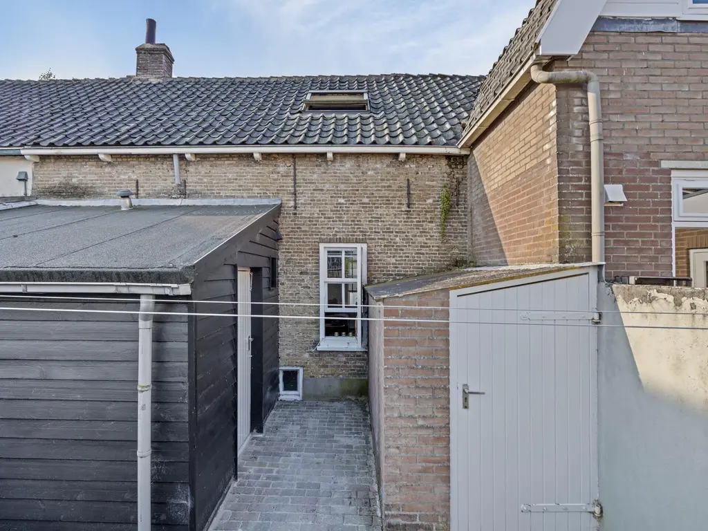 Schoolstraat 8, MIDDELHARNIS