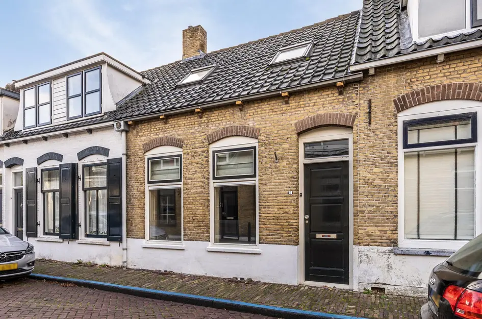 Weeshuisstraat 12