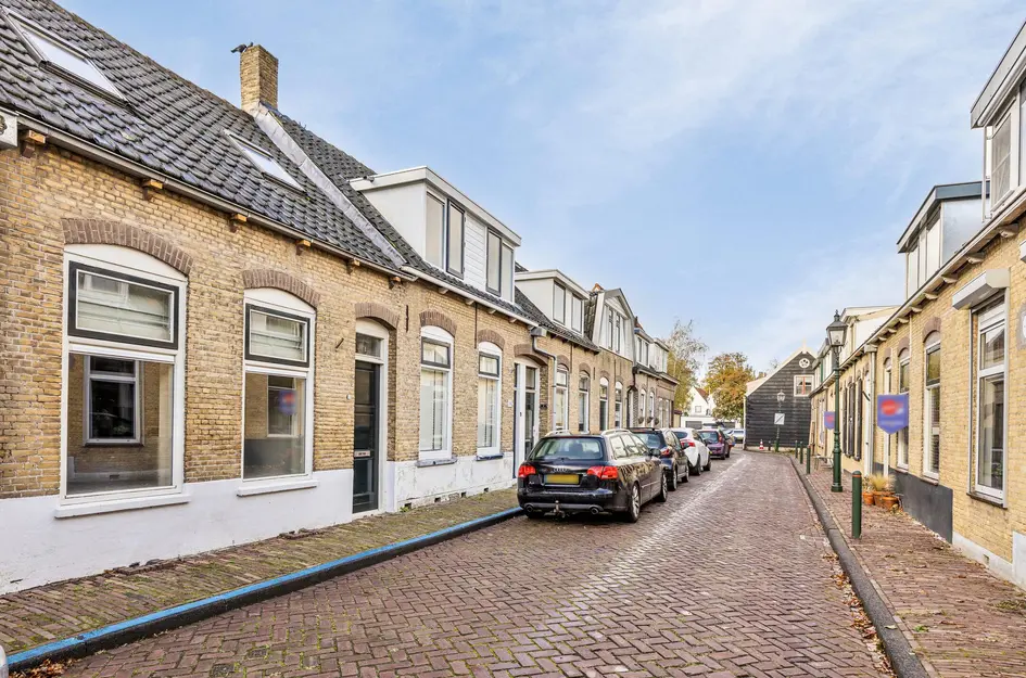 Weeshuisstraat 12