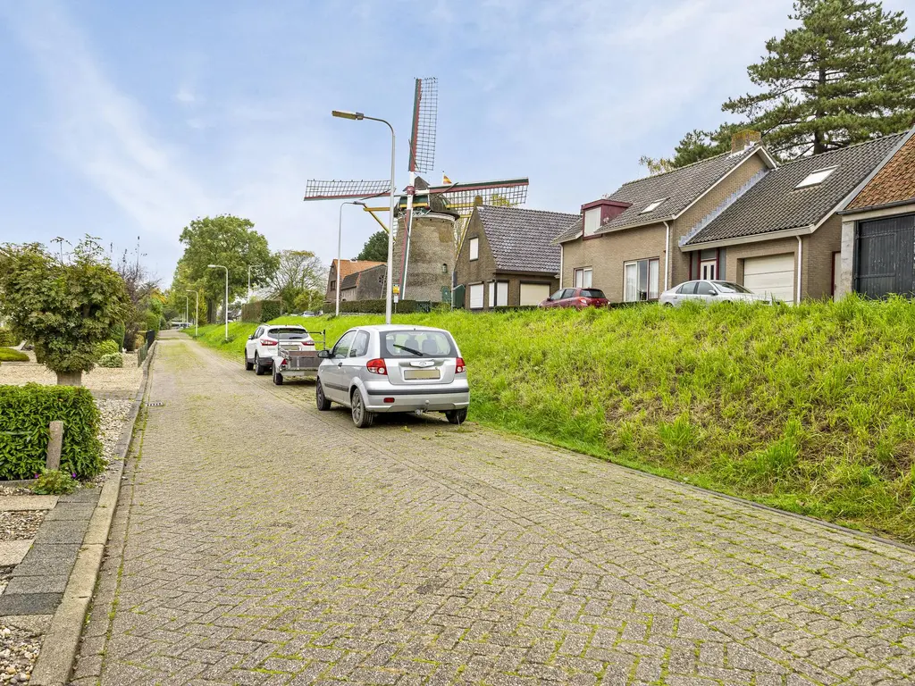 Molendijk 72, STAD AAN 'T HARINGVLIET