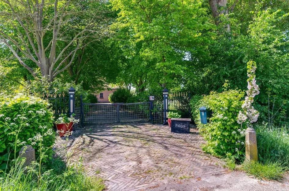 Bouwdijk 11
