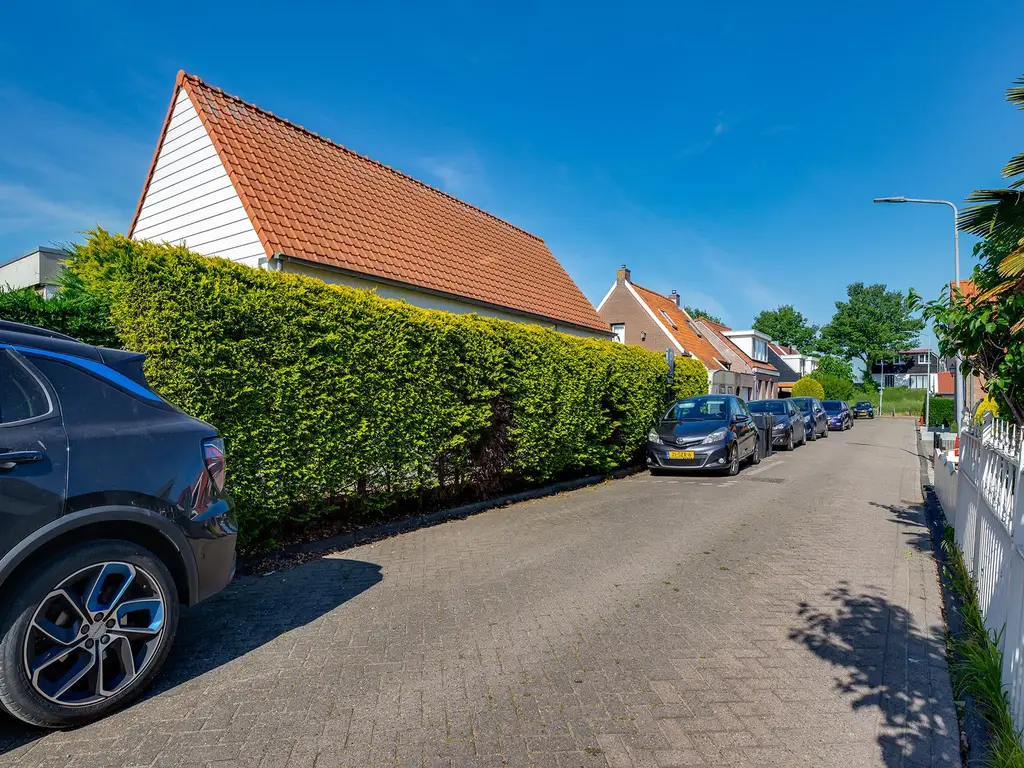 Jan Deugtstraat 6, HERKINGEN