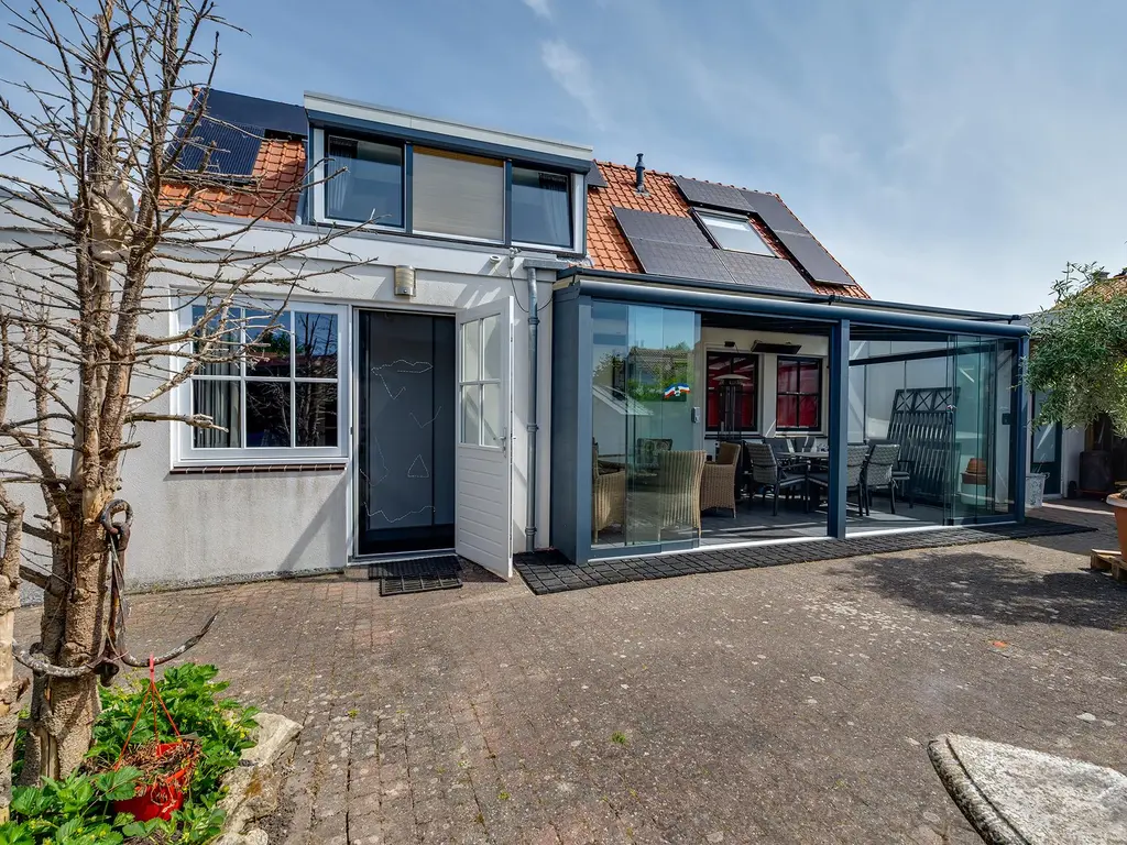 Jan Deugtstraat 6, HERKINGEN