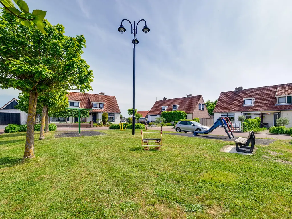 Jan Deugtstraat 6, HERKINGEN