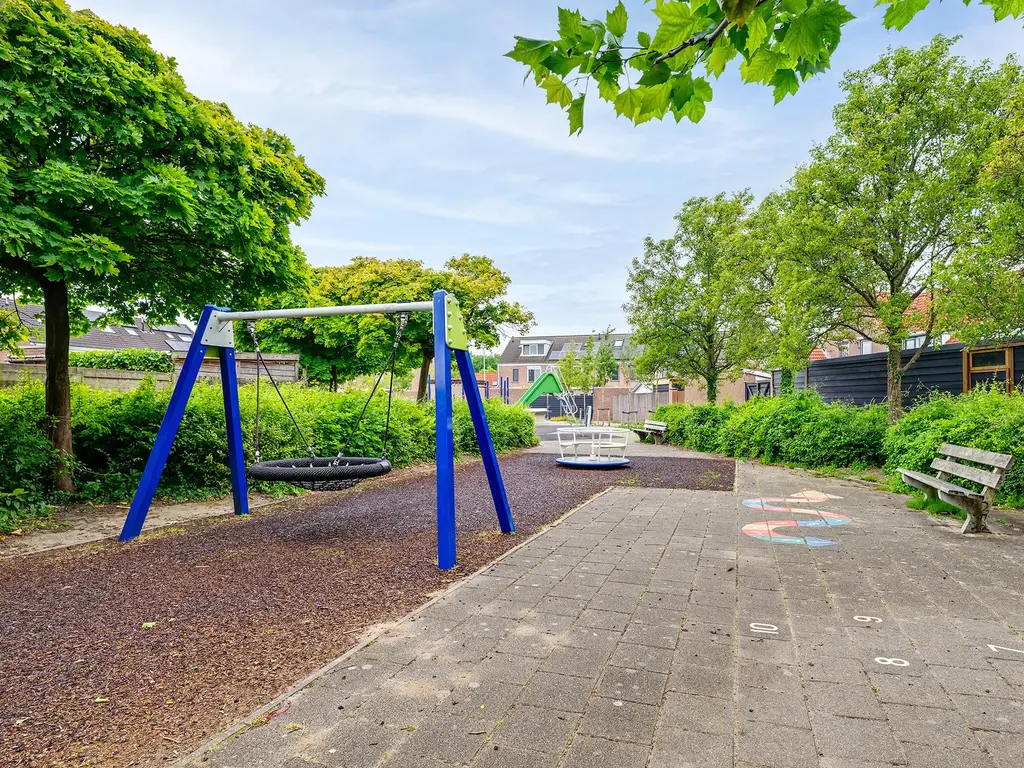 Acacia 18, DIRKSLAND