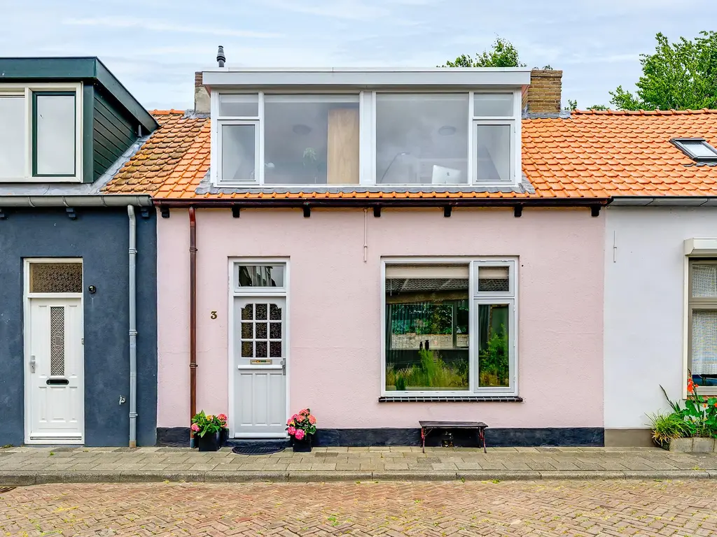 Julianastraat 3, DEN BOMMEL