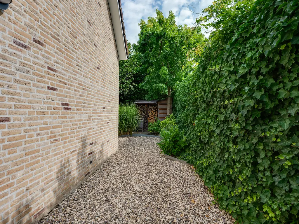 Weesmolenstraat 6, OOLTGENSPLAAT