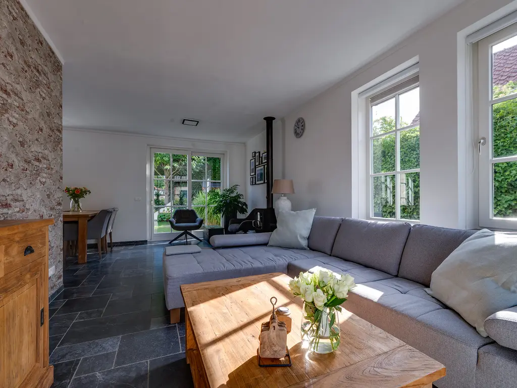Weesmolenstraat 6, OOLTGENSPLAAT