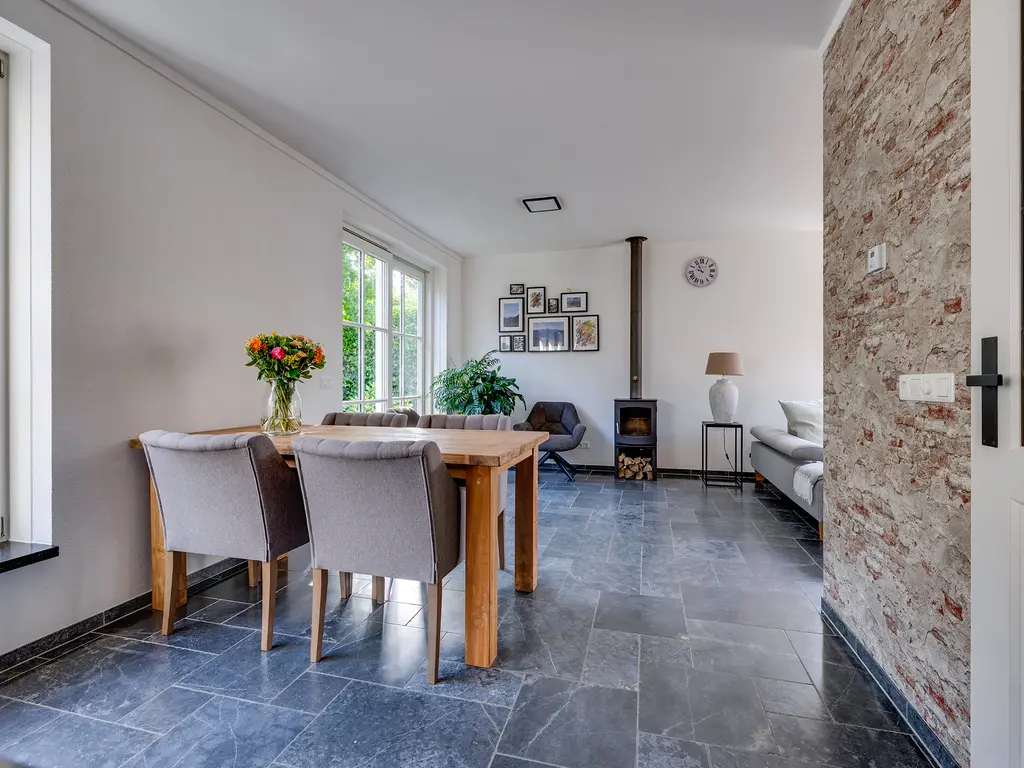 Weesmolenstraat 6, OOLTGENSPLAAT