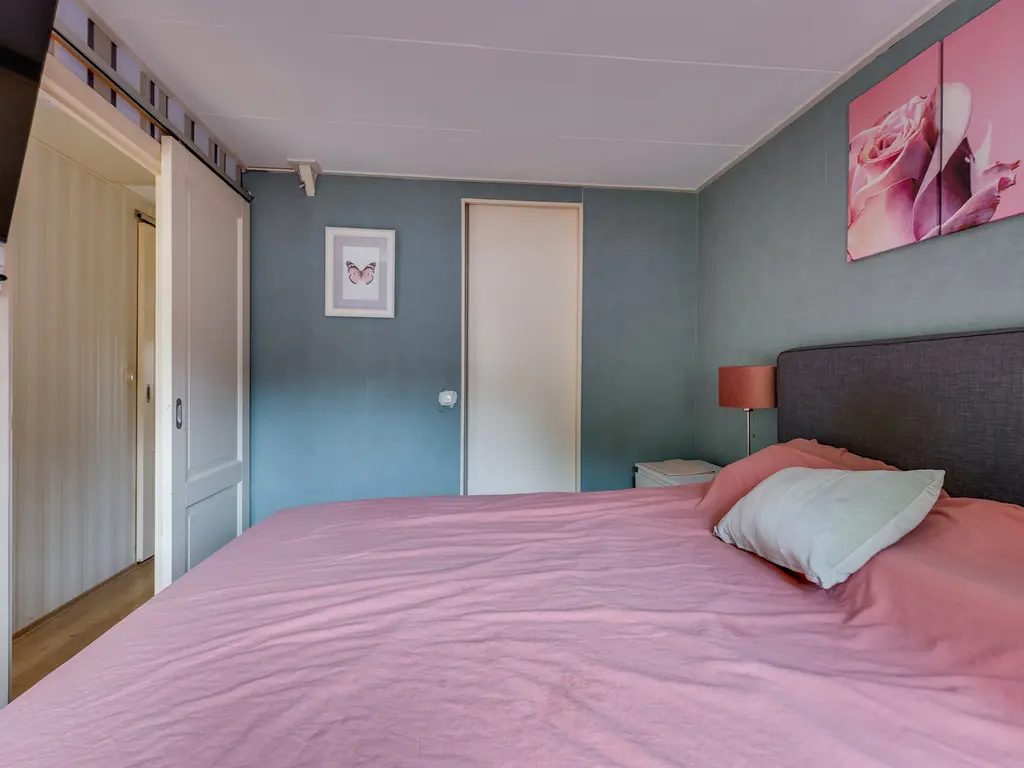 Julianastraat 28, OOLTGENSPLAAT