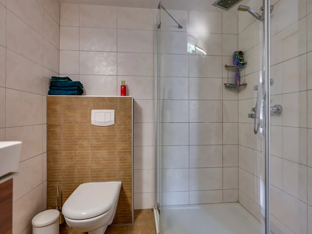 Julianastraat 28, OOLTGENSPLAAT