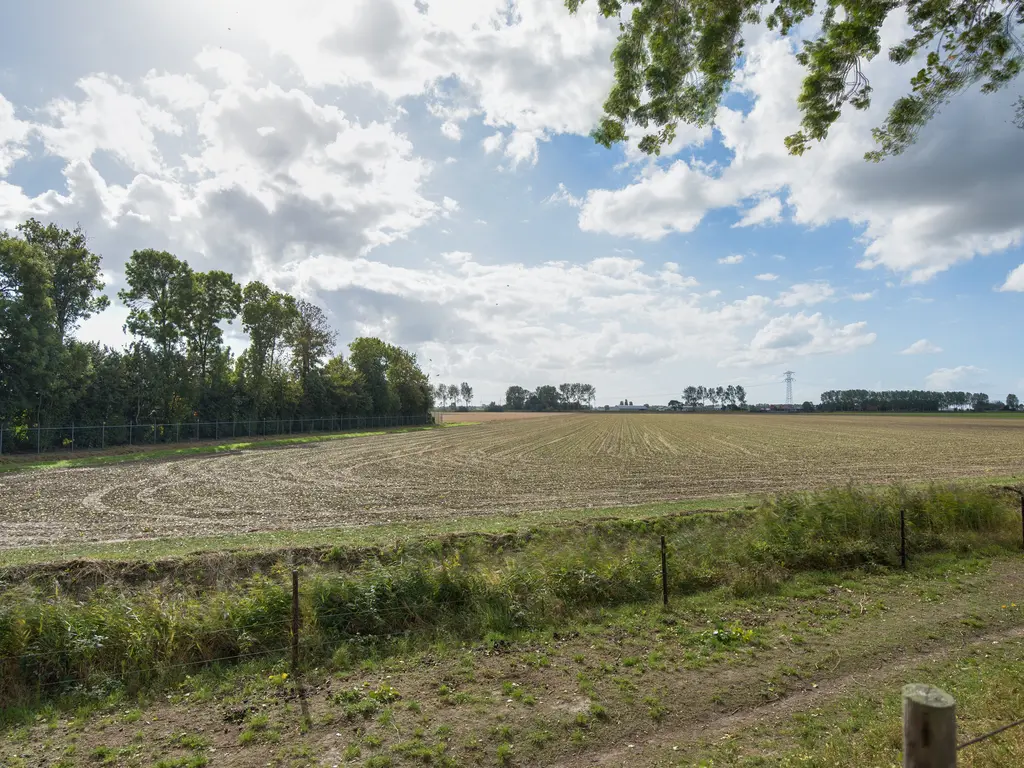 Lieve Vrouwepoldersedijk 23, STAD AAN 'T HARINGVLIET