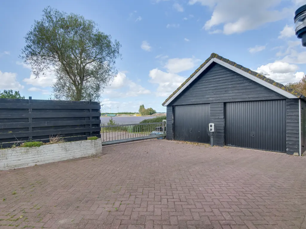Lieve Vrouwepoldersedijk 23, STAD AAN 'T HARINGVLIET