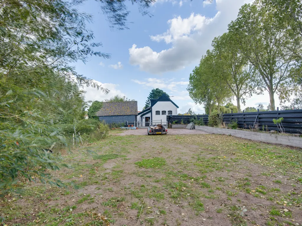Lieve Vrouwepoldersedijk 23, STAD AAN 'T HARINGVLIET