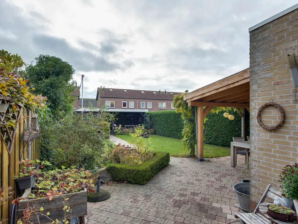 Schaapsdreef 4, DEN BOMMEL