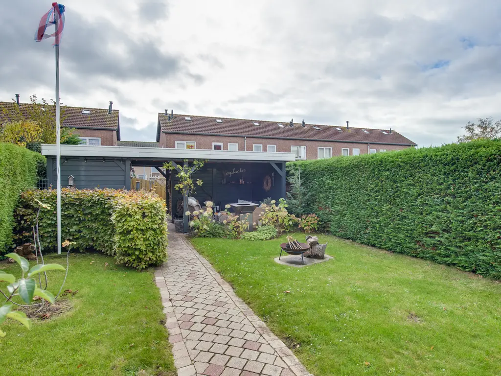 Schaapsdreef 4, DEN BOMMEL