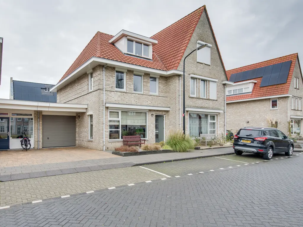 Herman Heijermanssingel 86, MIDDELHARNIS