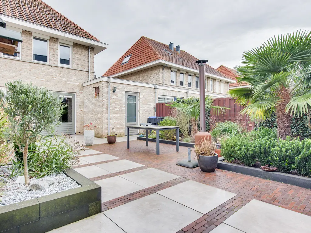 Herman Heijermanssingel 86, MIDDELHARNIS