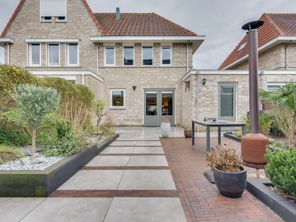 Herman Heijermanssingel 86, MIDDELHARNIS