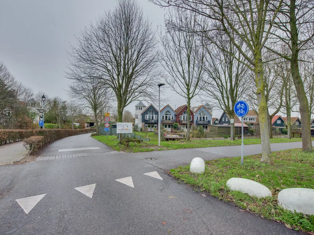 Sluuslaan 3, MIDDELHARNIS