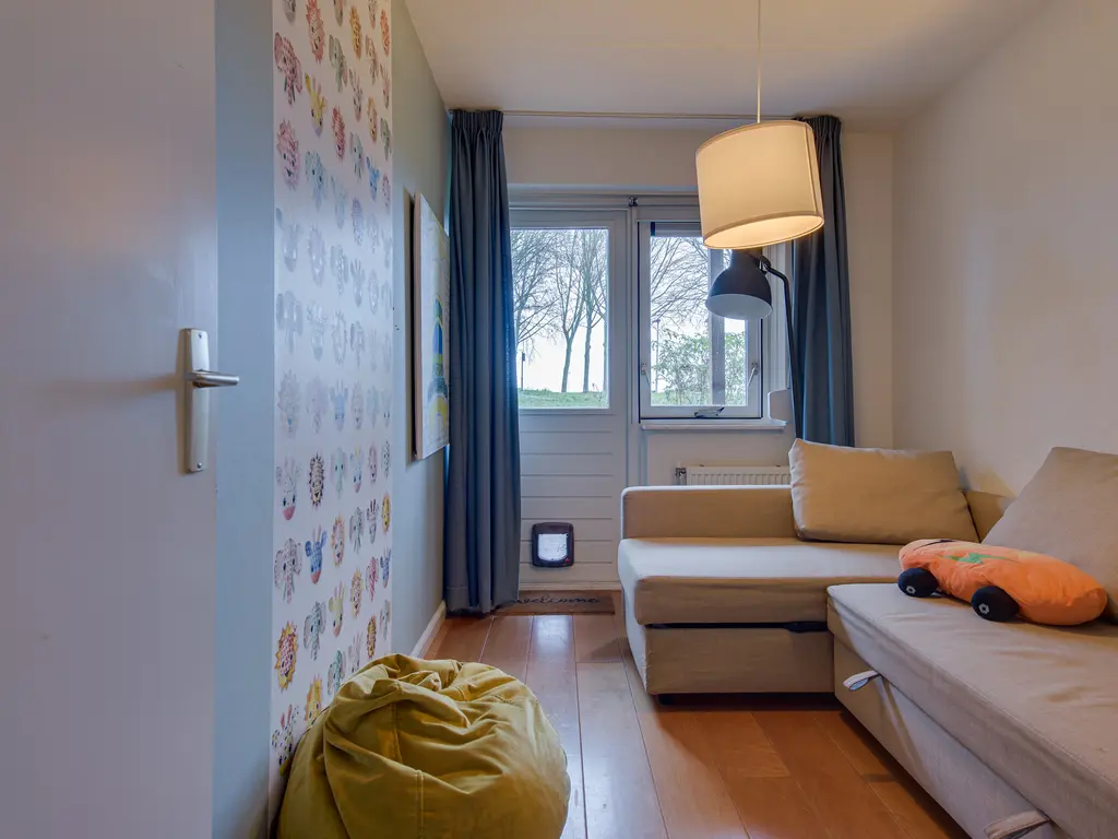 Sluuslaan 3, MIDDELHARNIS