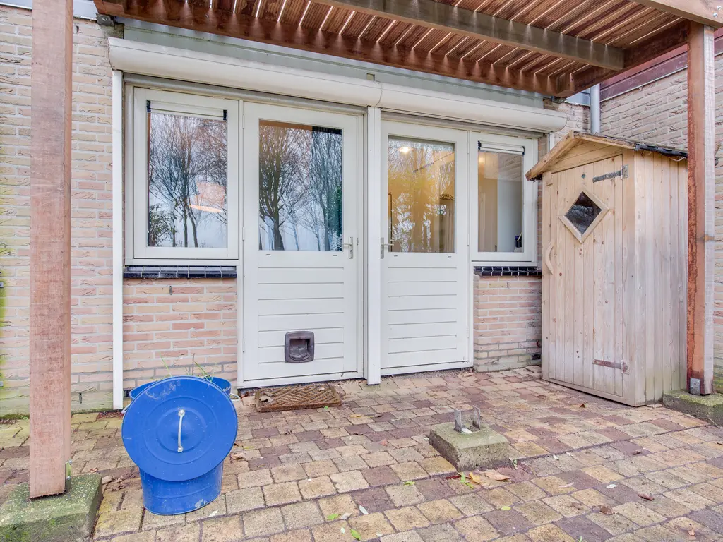 Sluuslaan 3, MIDDELHARNIS