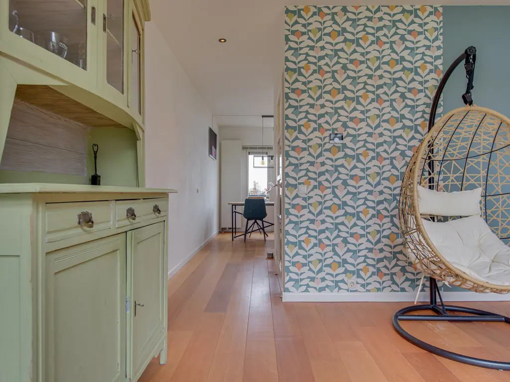 Sluuslaan 3, MIDDELHARNIS