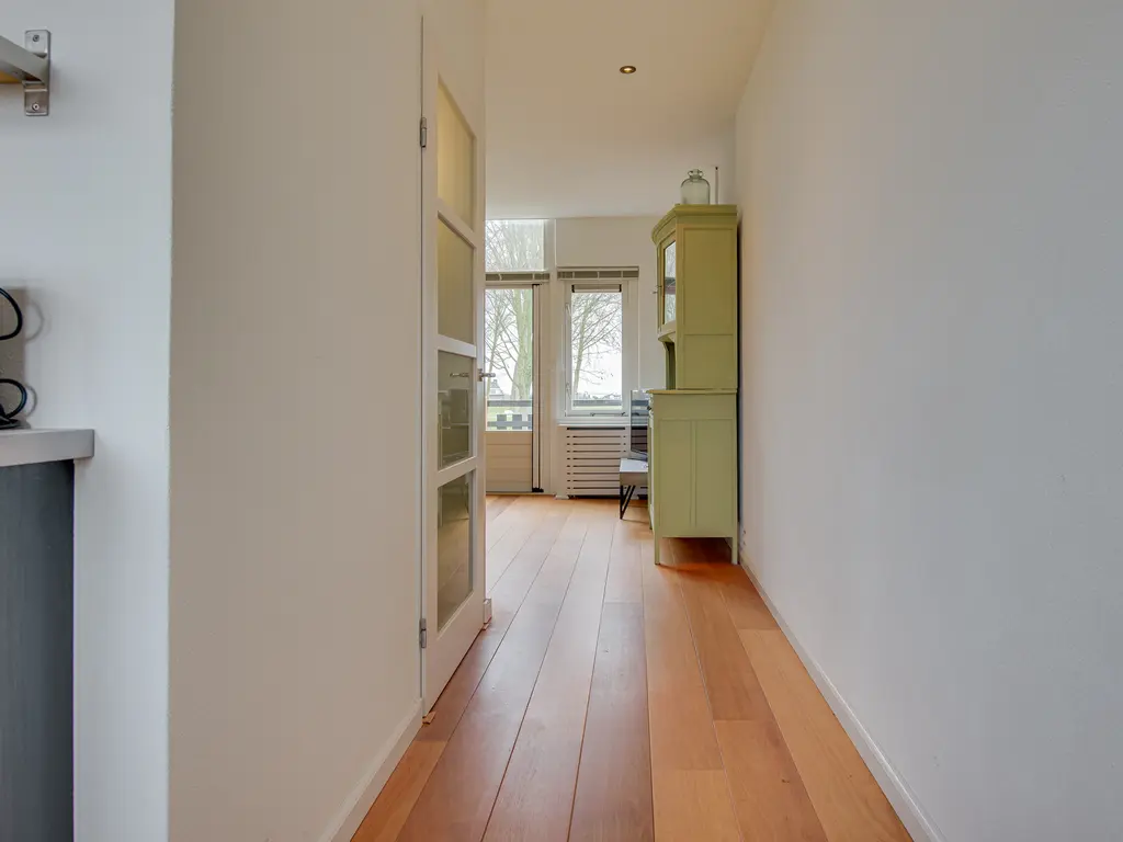 Sluuslaan 3, MIDDELHARNIS