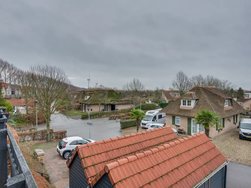 Sluuslaan 3, MIDDELHARNIS