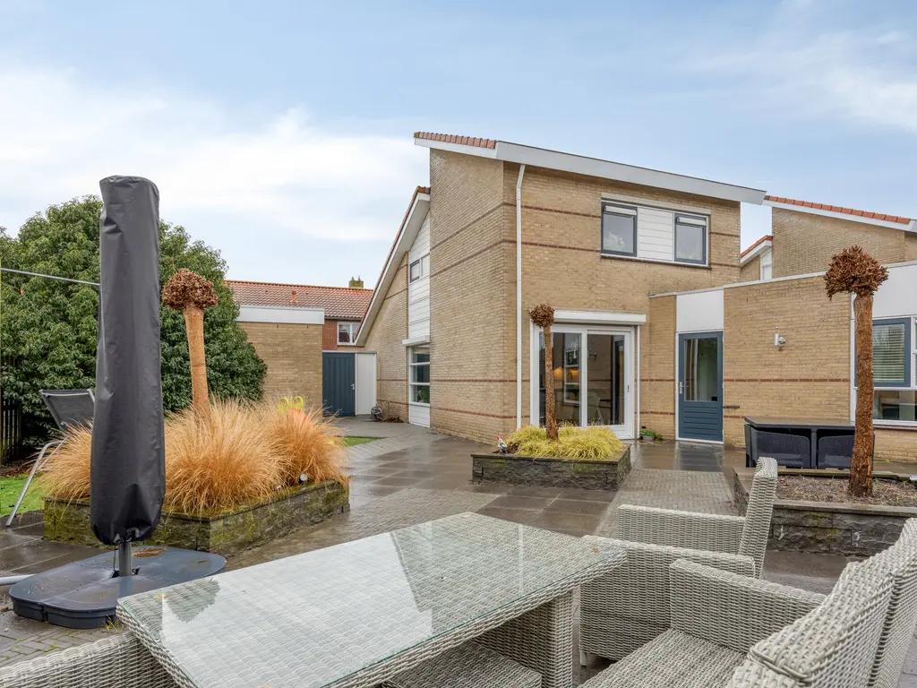 Dreef 15, STELLENDAM