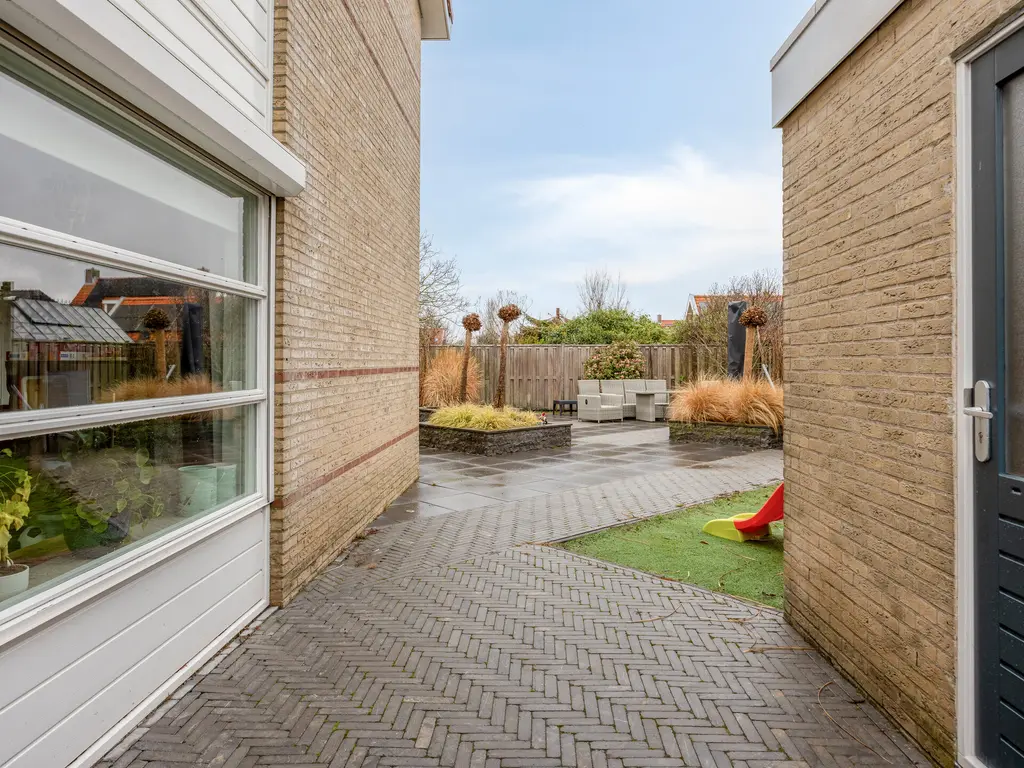 Dreef 15, STELLENDAM