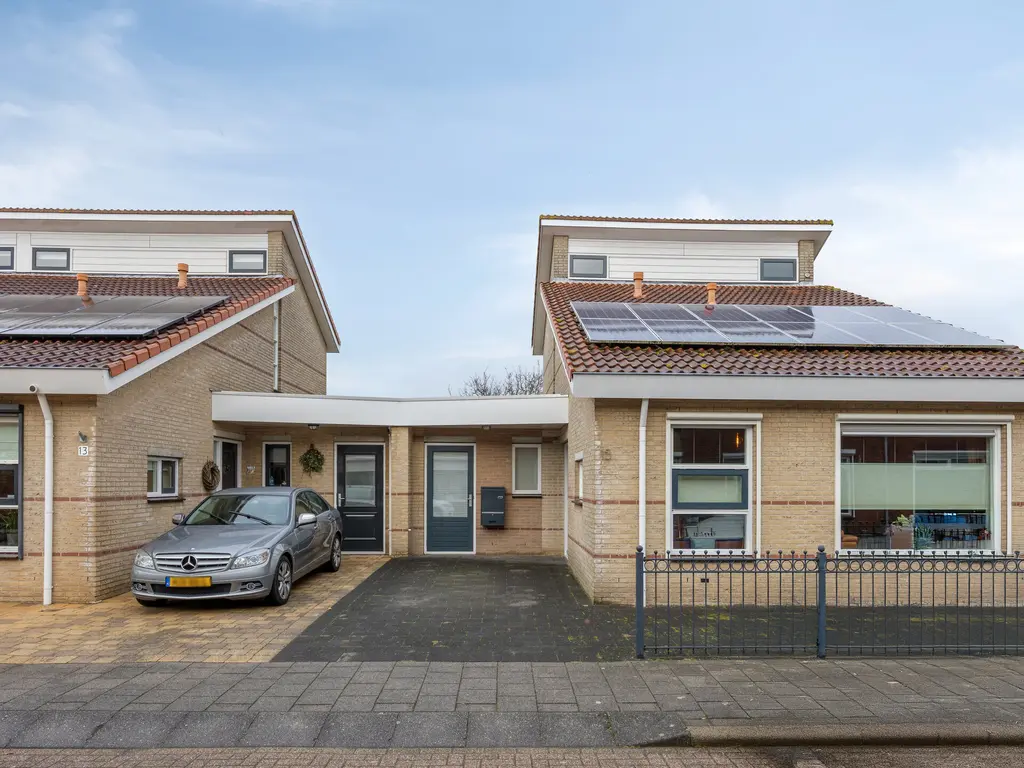 Dreef 15, STELLENDAM