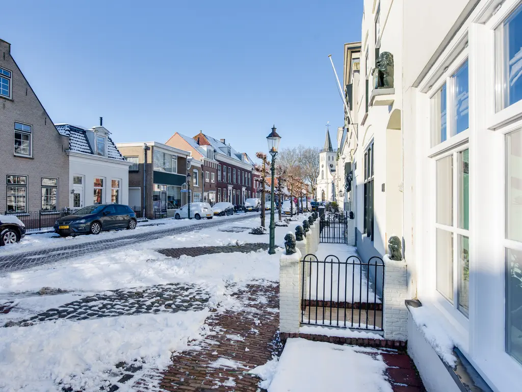 Voorstraat 24, OOLTGENSPLAAT